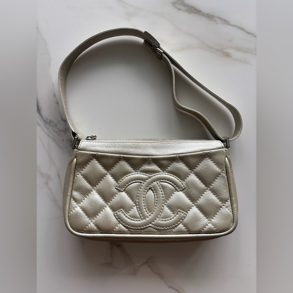 Chanel Timeless Caviar White Pearl Quilted Leather Pochette Shoulder Bag - Picture 1 of 11
